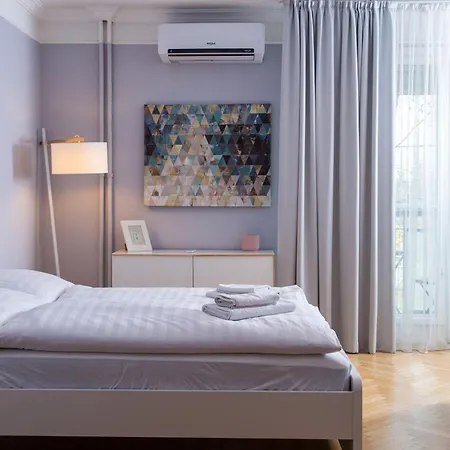Danube Apartment *